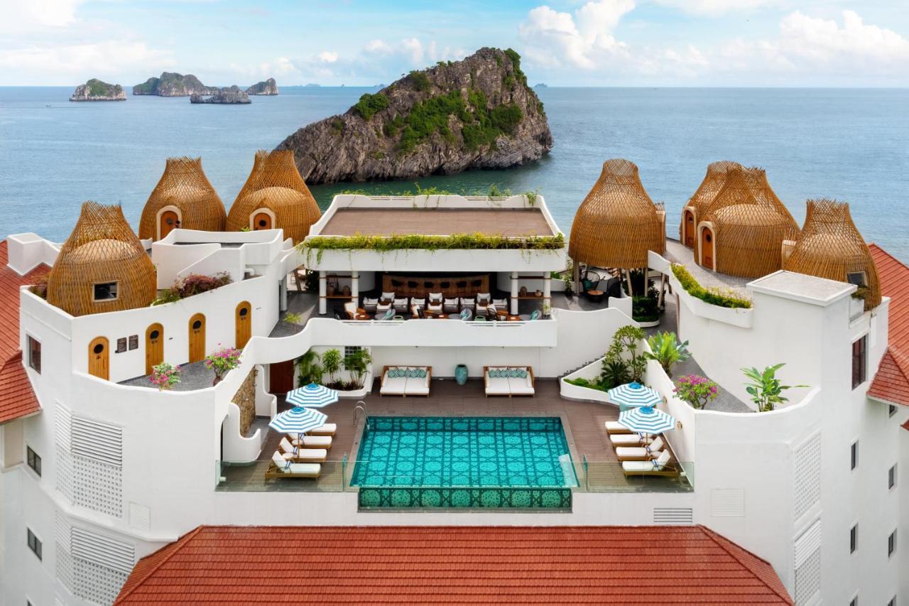 Hôtel Perle d'Orient Cat Ba - MGallery Chan Chau Buitenkant foto The Rock Resort