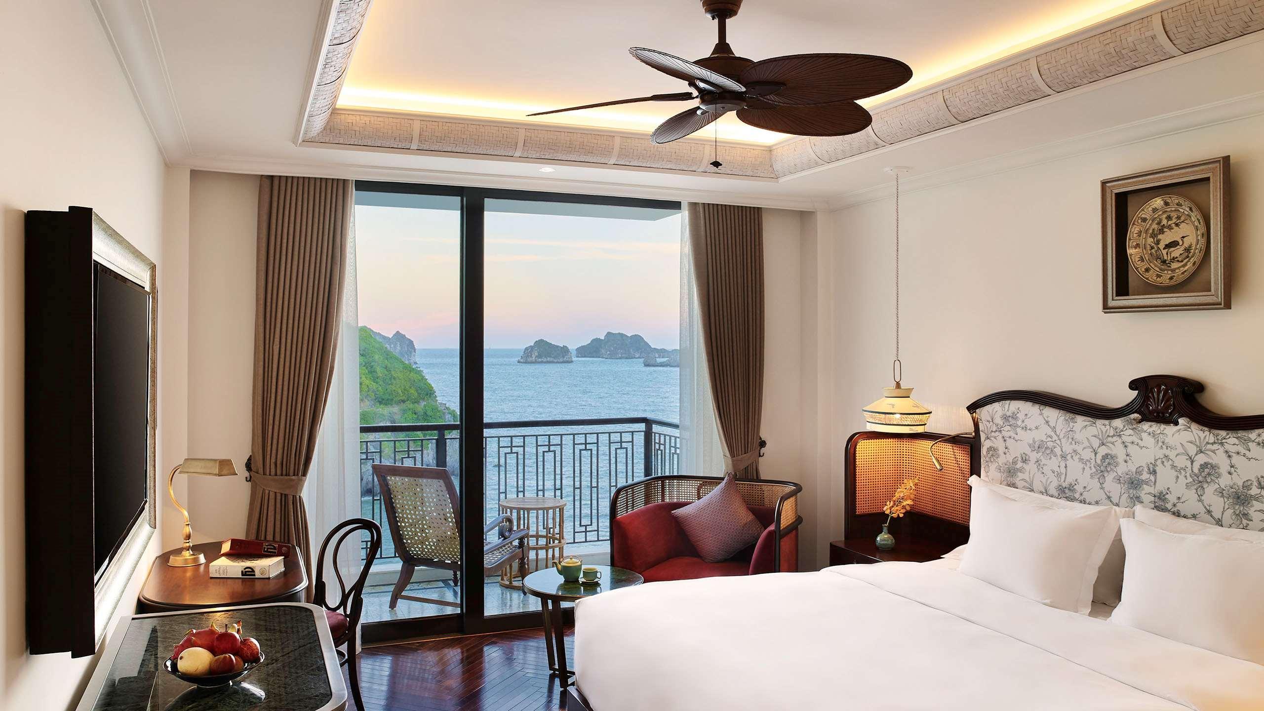 Hôtel Perle d'Orient Cat Ba - MGallery Chan Chau Buitenkant foto A room at Vinpearl Hotel Nha Trang